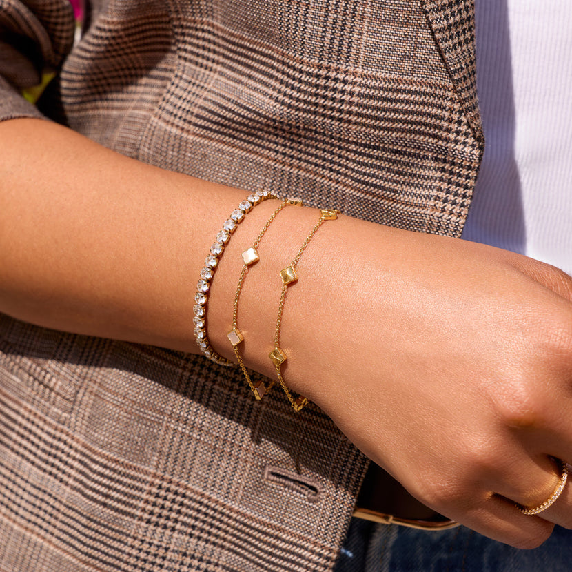 Fine Mini Pearl & Fluted Clover Bracelet Set (Gold)