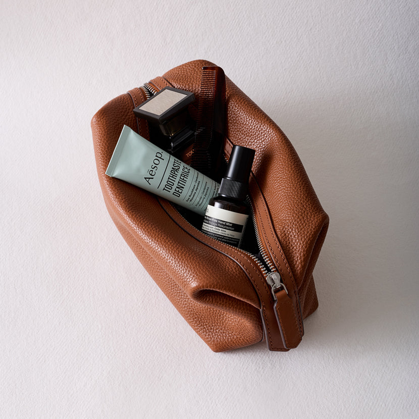 Men's Leather Wash Bag (Tan)