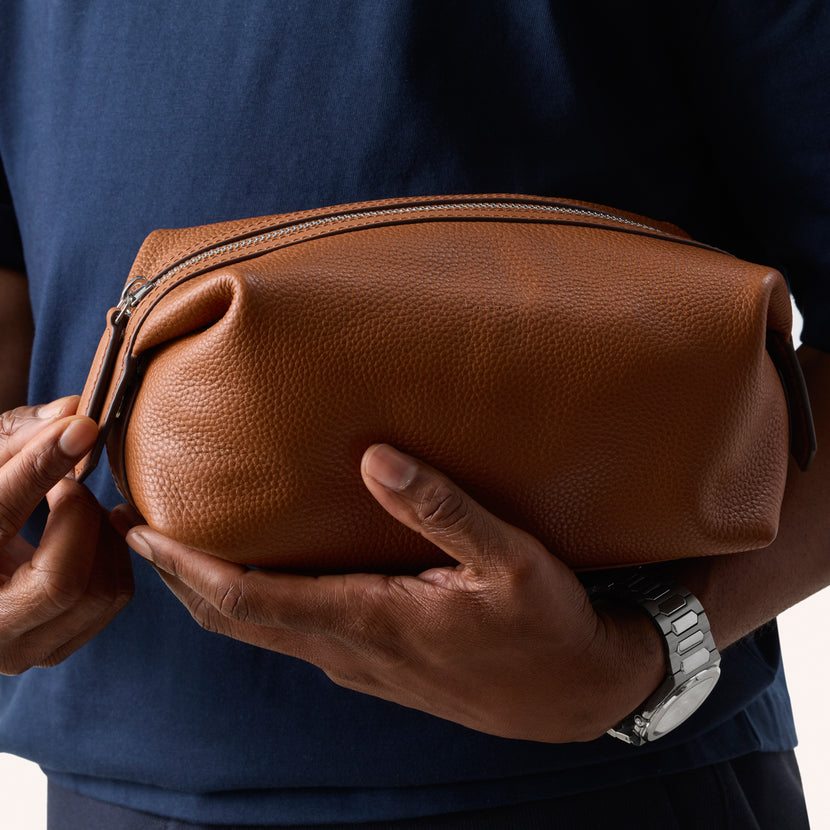 Men's Leather Wash Bag (Tan)