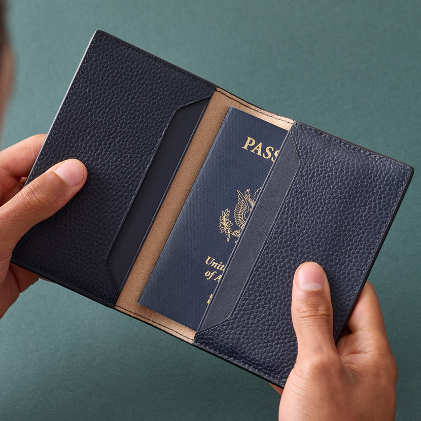 Men's Leather Passport Holder (Navy)