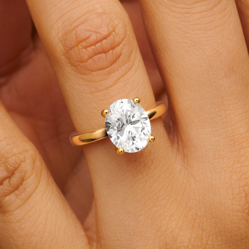 Oval Cut Solitaire Ring 2ct (Gold)