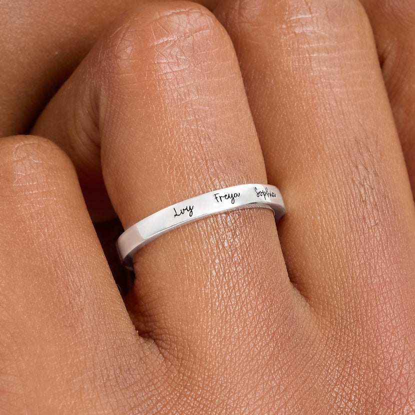 Fine Script Name Ring (Silver)