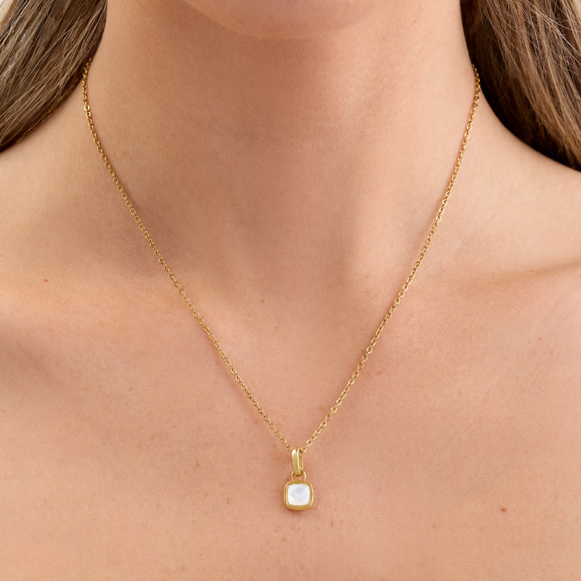 White Quartz Cushion Necklace (Gold)