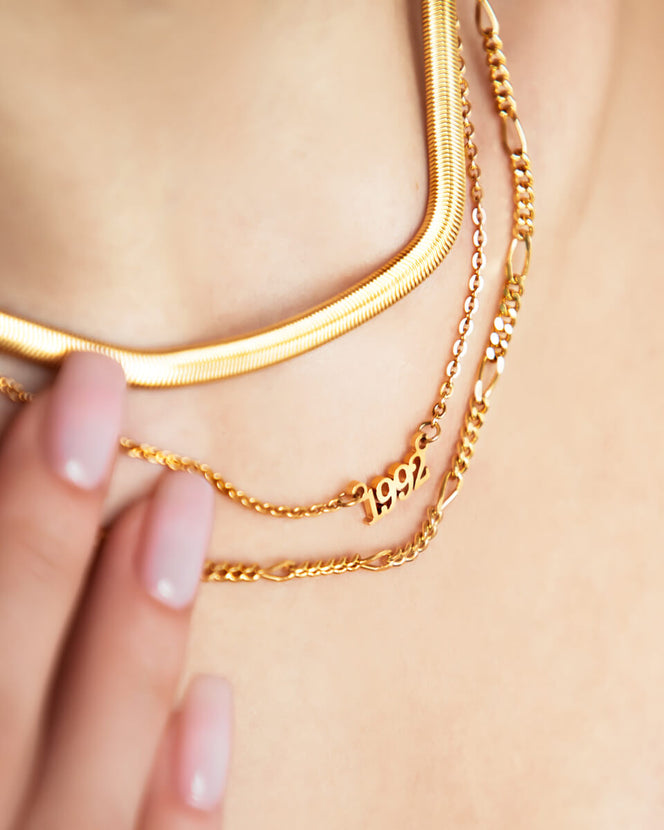 Editorial Date Necklace (Gold)