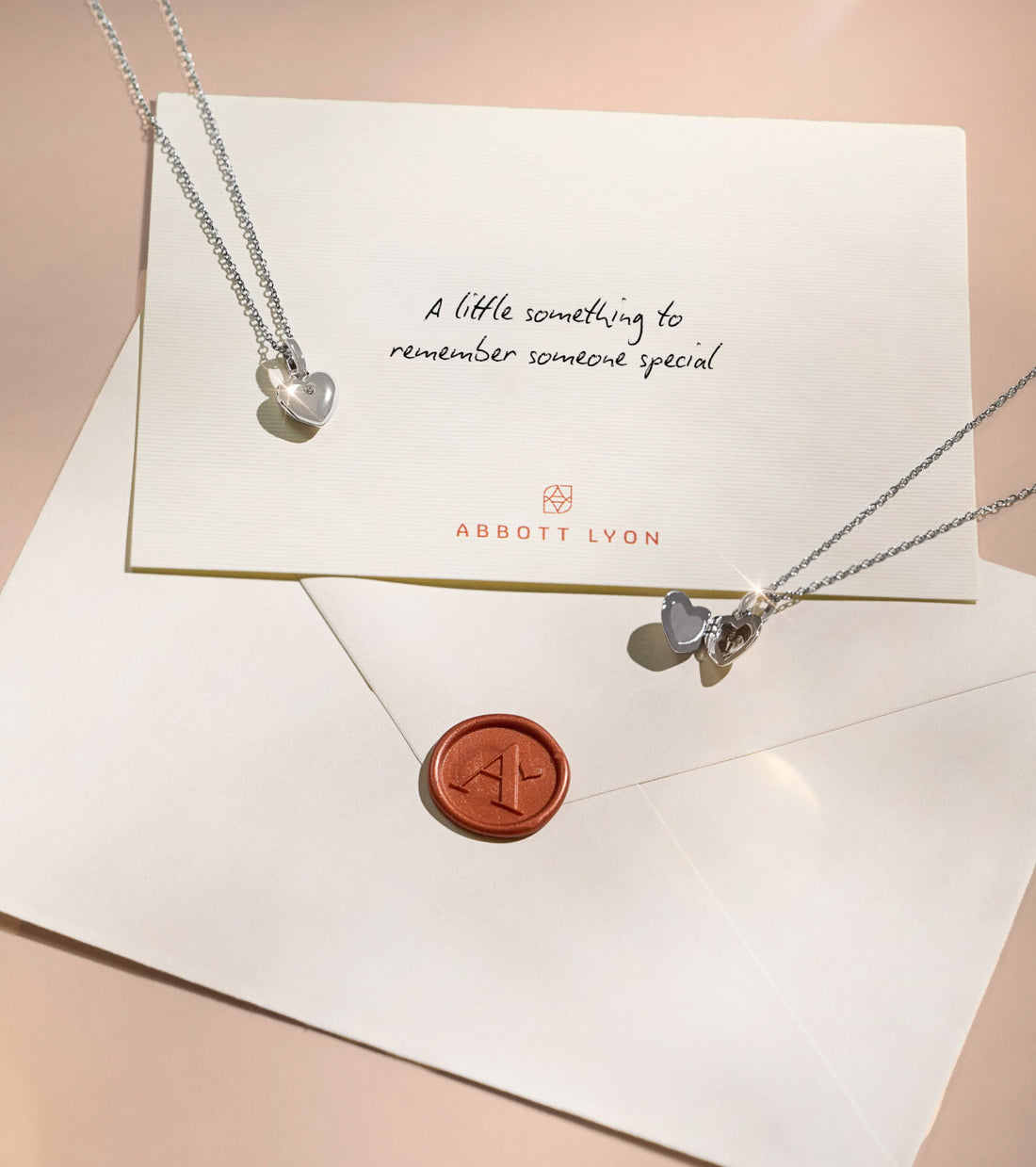 Memorial Gift Ideas: Personalised Gifts for Someone Who Has Lost a Loved One