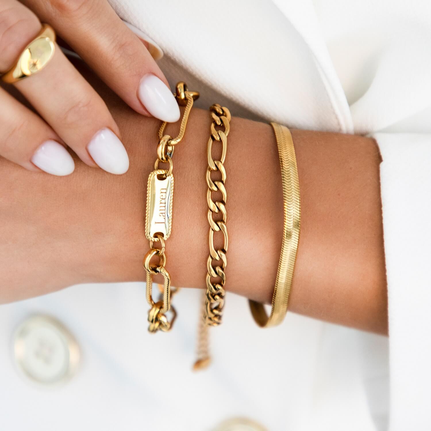 Guide to Personalised Bracelets | How to Choose | Abbott Lyon