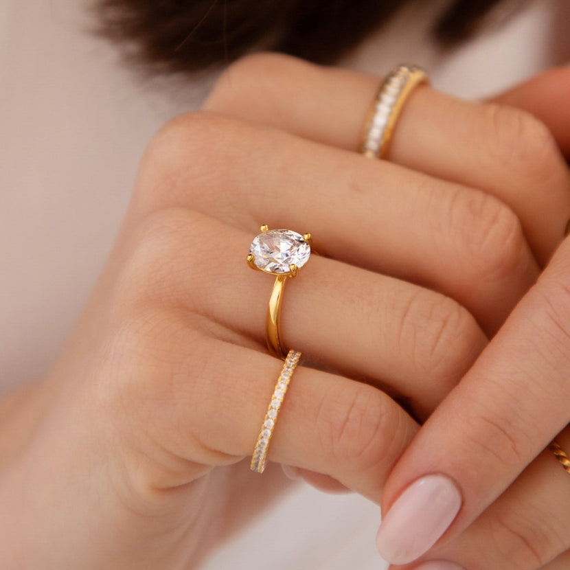 Oval Cut Solitaire Ring 2ct (Gold)