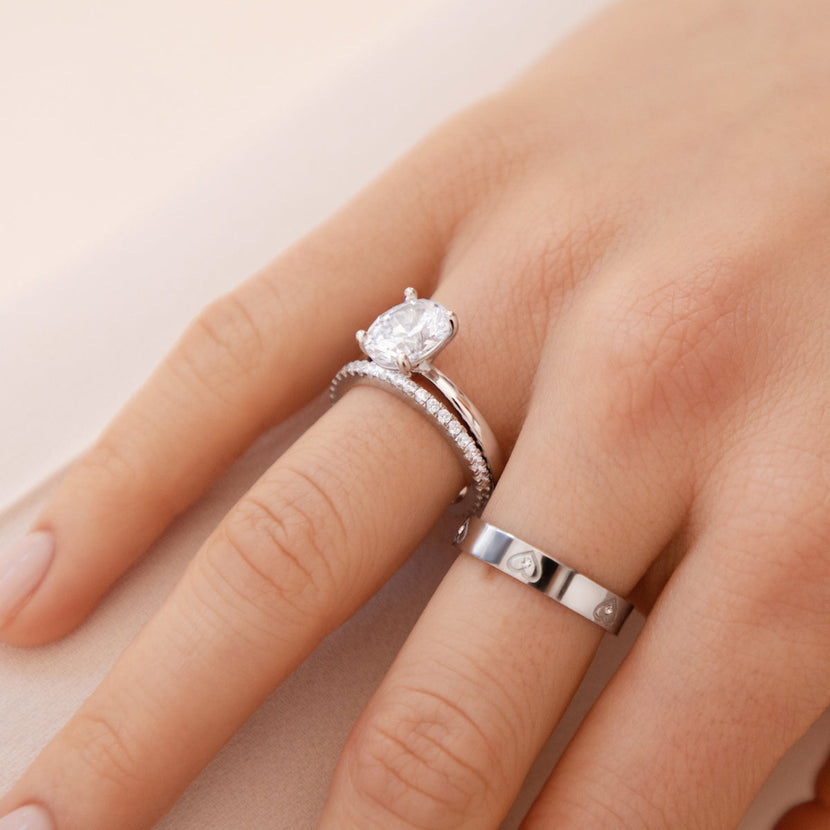 Oval Cut Solitaire Ring 2ct (Silver)