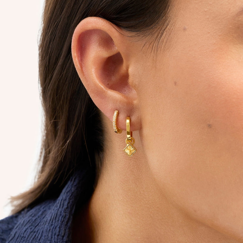Fine Mini Fluted Clover & Crystal Huggie Earring Set (Gold)