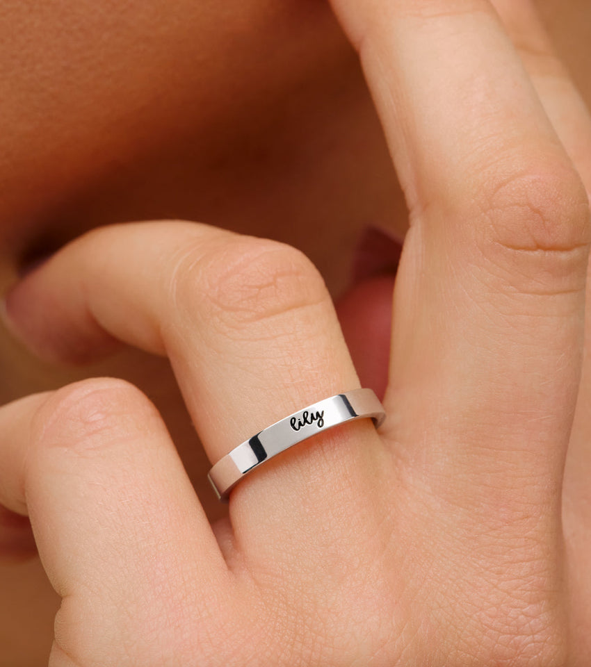 Fine Script Name Ring (Silver)