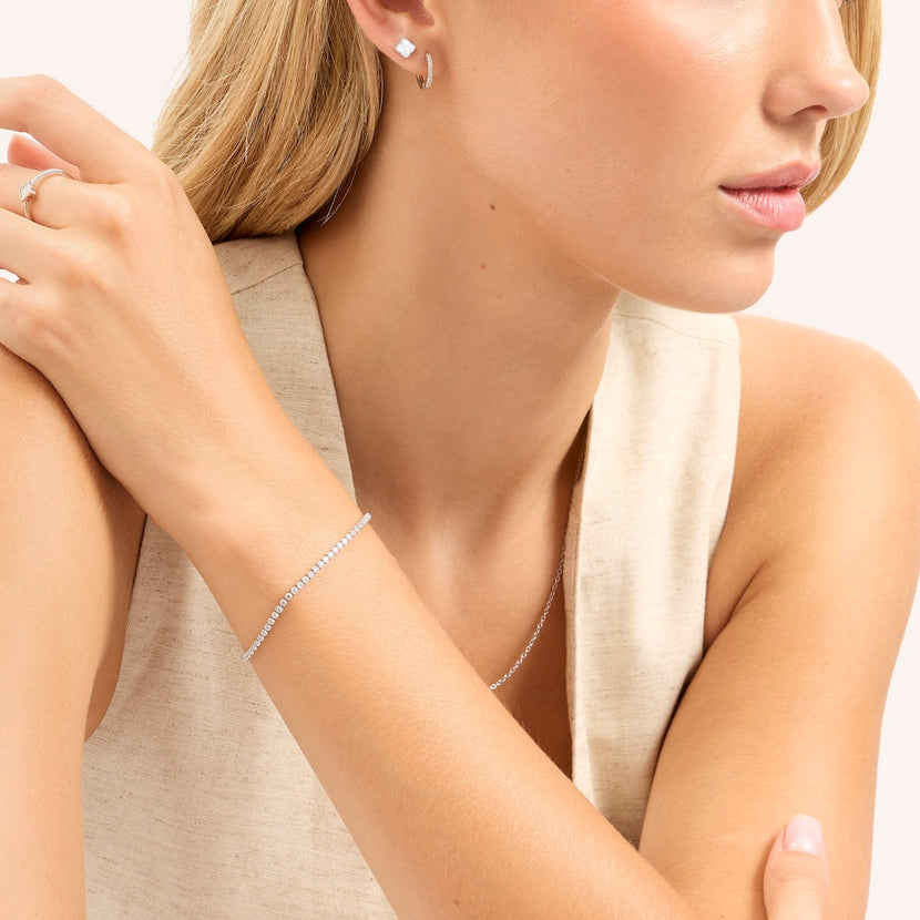 Fine Mini Pearl Clover Studs (Silver)