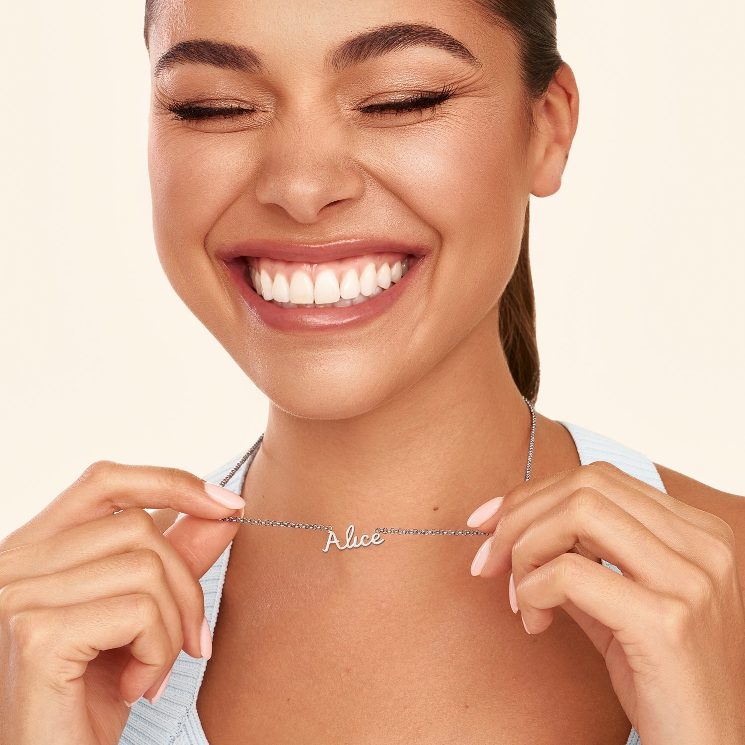 Michelle Cursive Neclice Cursive Name Necklace (Silver) – Abbott Lyon