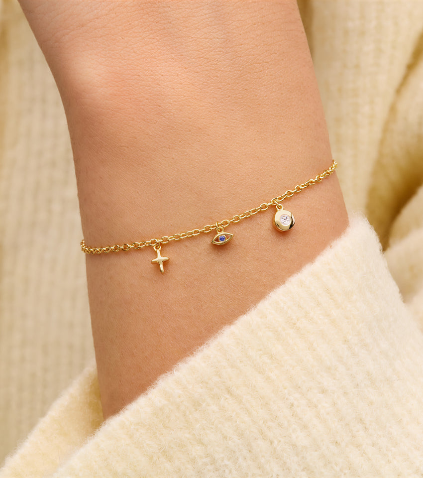 Made Mine Fine Charm Bracelet (Gold)