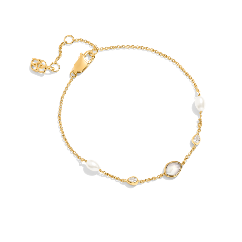 Modern Elegance Quartz & Pearl Bracelet (Gold)