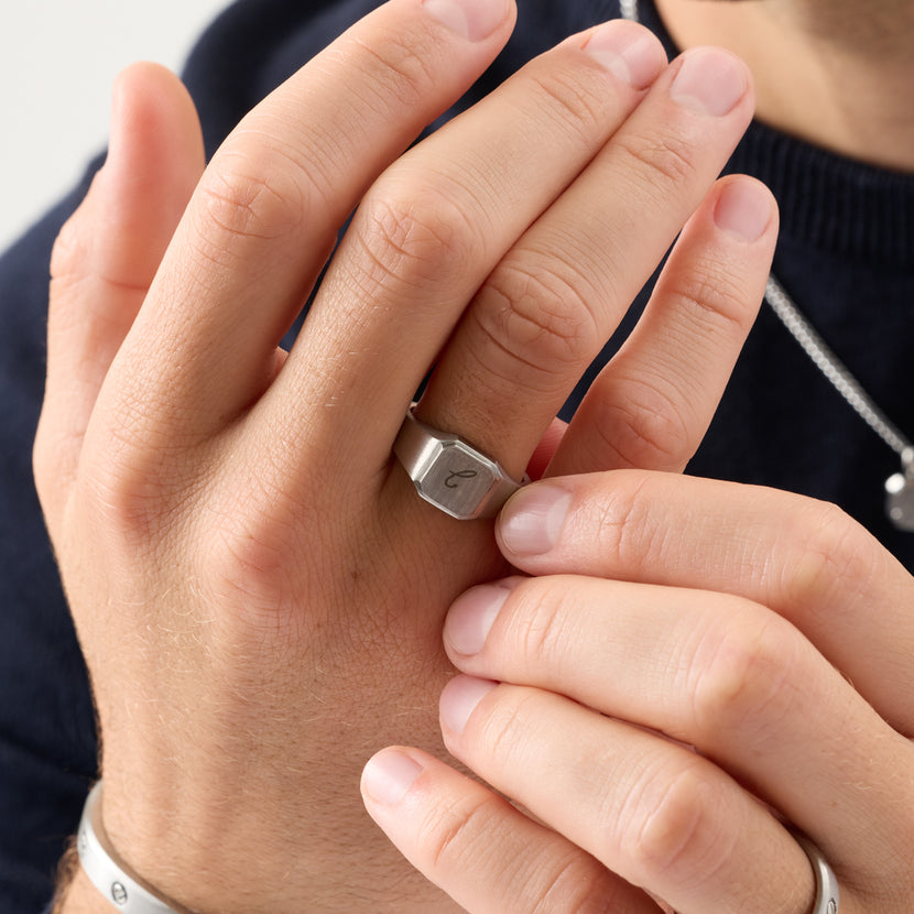 Men's Squared Signet Ring (Silver)