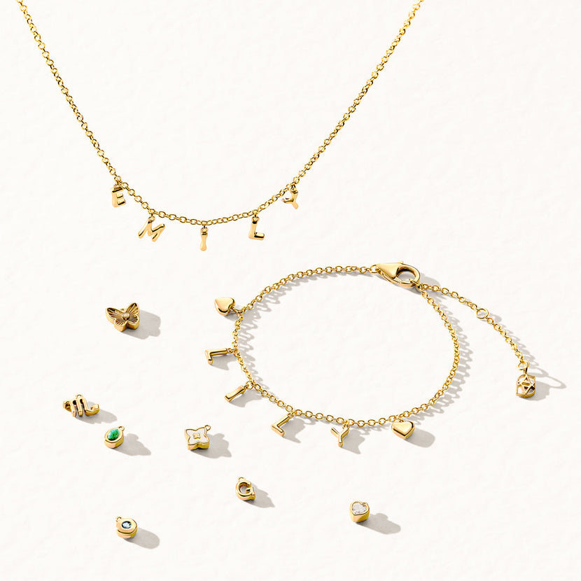 Made Mine Fine Name Necklace (Gold)