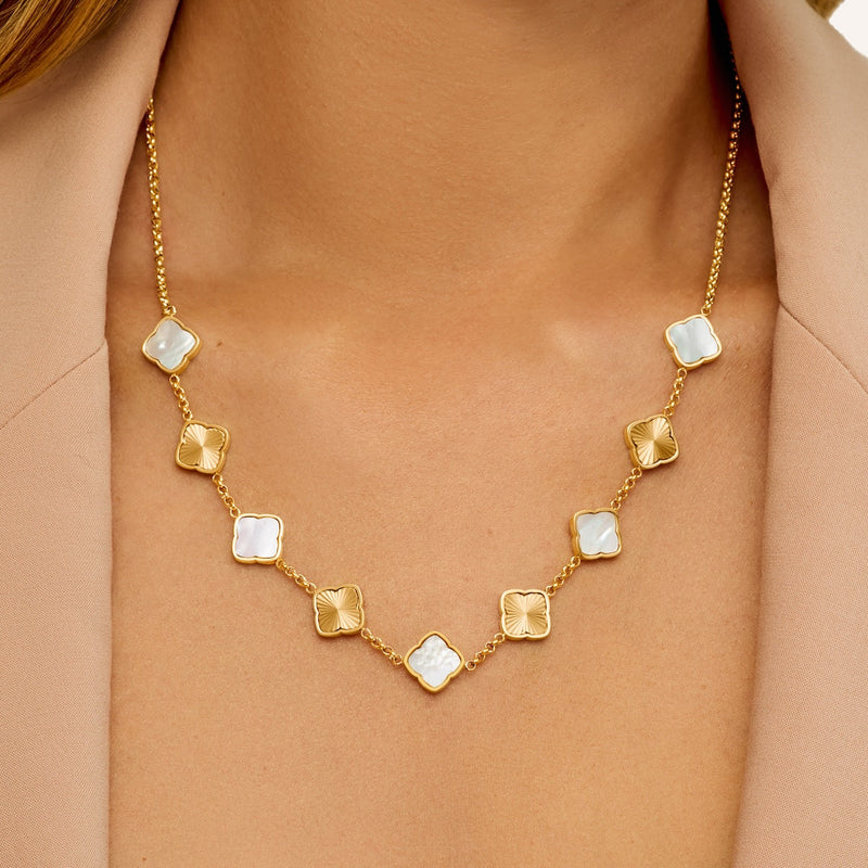 Pearl & Fluted Clover Necklace (Gold)