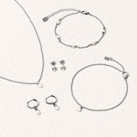 Fine Organic Pearl Bracelet (Silver)