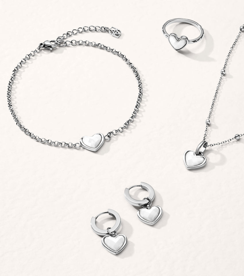 White Quartz Heart Necklace (Silver)