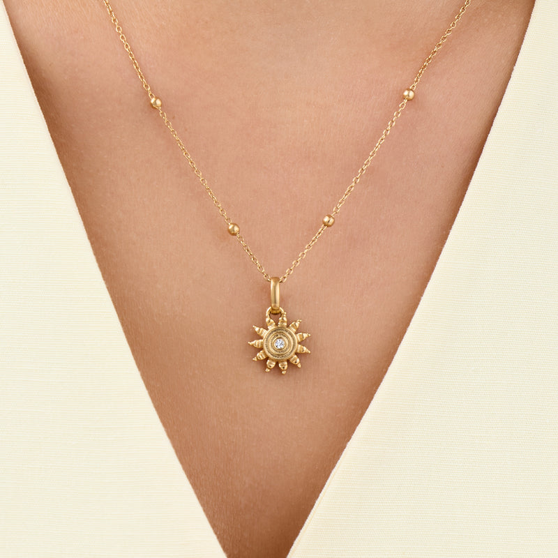 Ocean Charms Sun Necklace (Gold)
