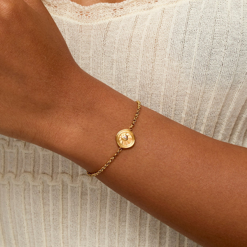 Talisman Moon Coin Bracelet (Gold)