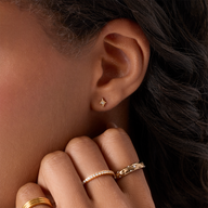 Star Stud Earrings (Gold)