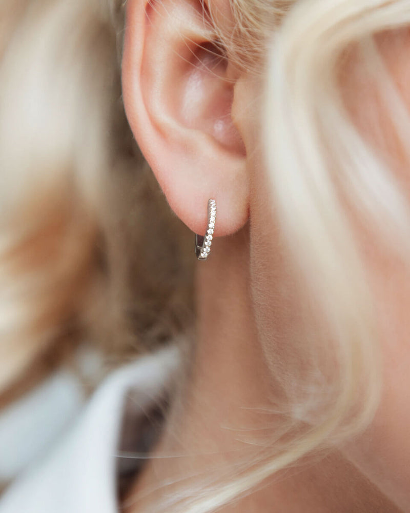 Moon and Back Star Huggie Earring Set (Silver)