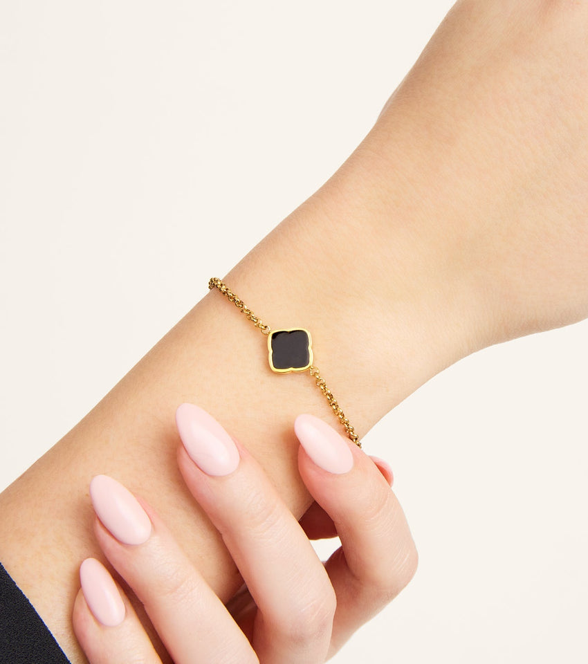 Black Enamel Clover Bracelet (Gold)