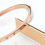Crystal Heart Bangle (Rose Gold)