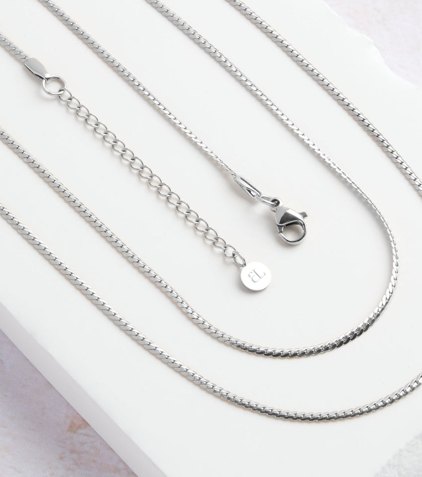 Fine Snake Chain Necklace (Silver)