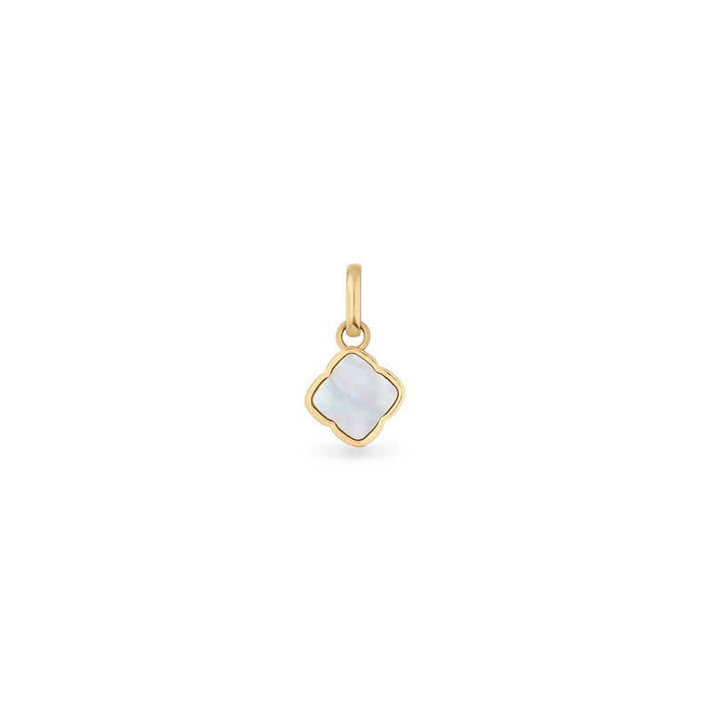 Pearl Clover Pendant (Gold)