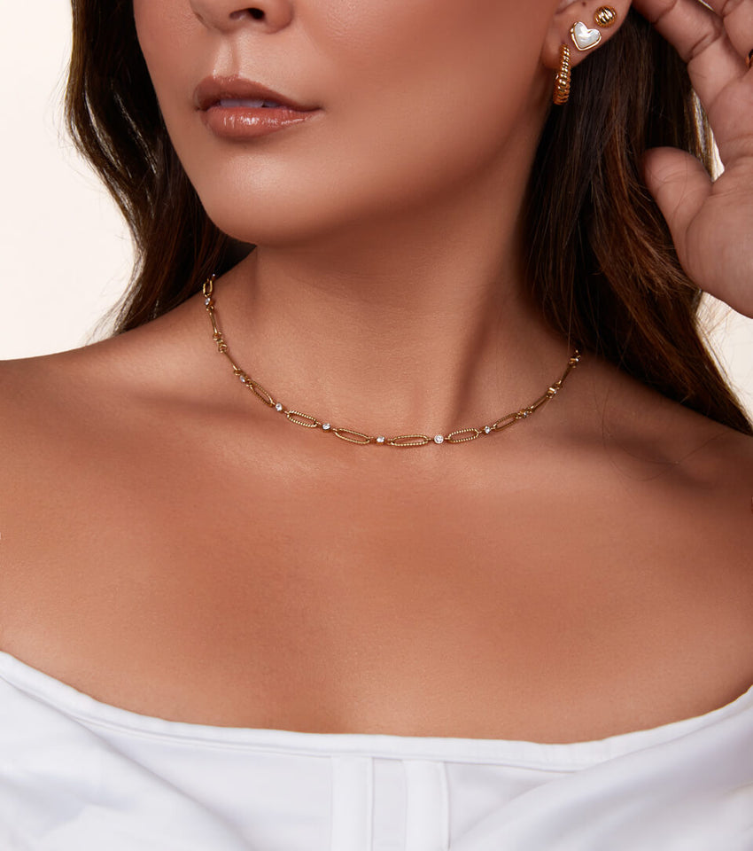 The signature necklace you NEED in your life - Abbott Lyon
