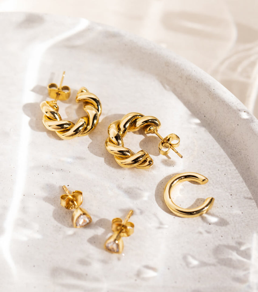 Luxe Crystal Stud Earrings (Gold)