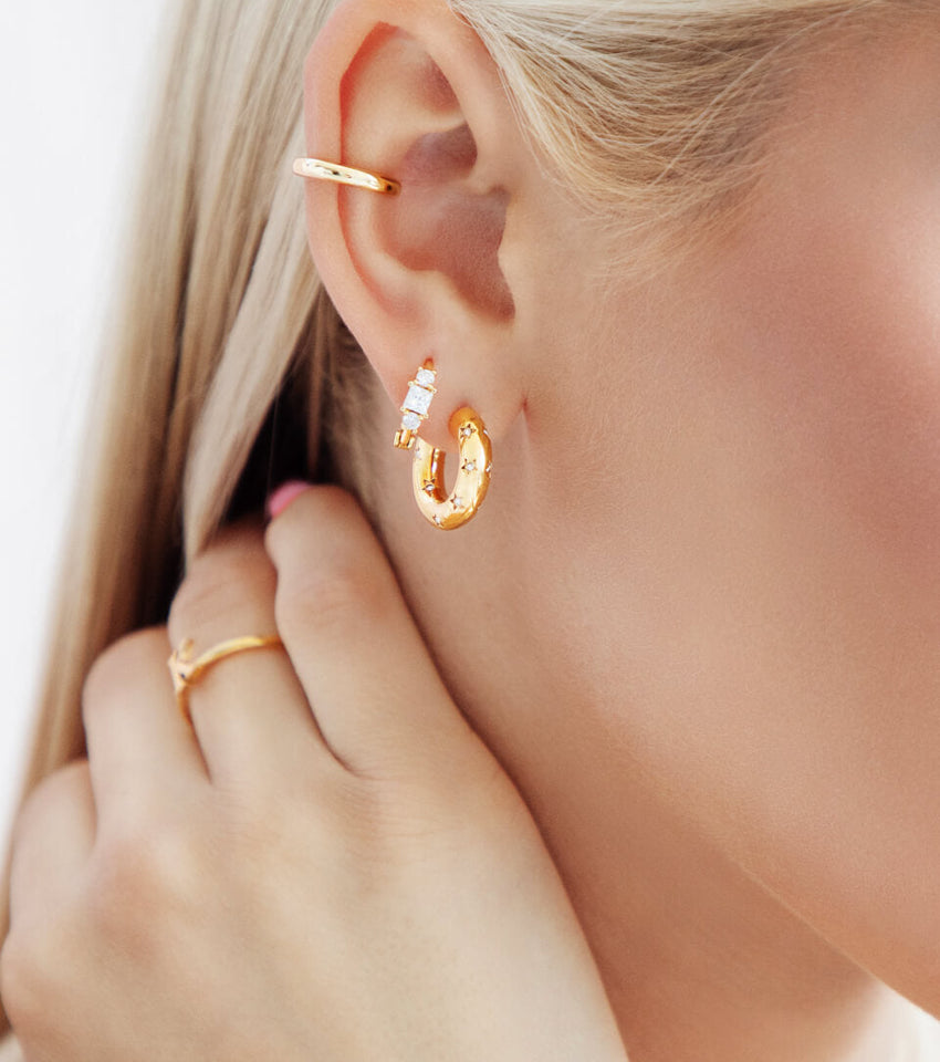 Luxe Triple Crystal Huggie Hoop Earrings (Gold)