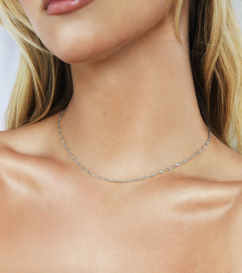 Luxe Twisted Chain Necklace (Silver)