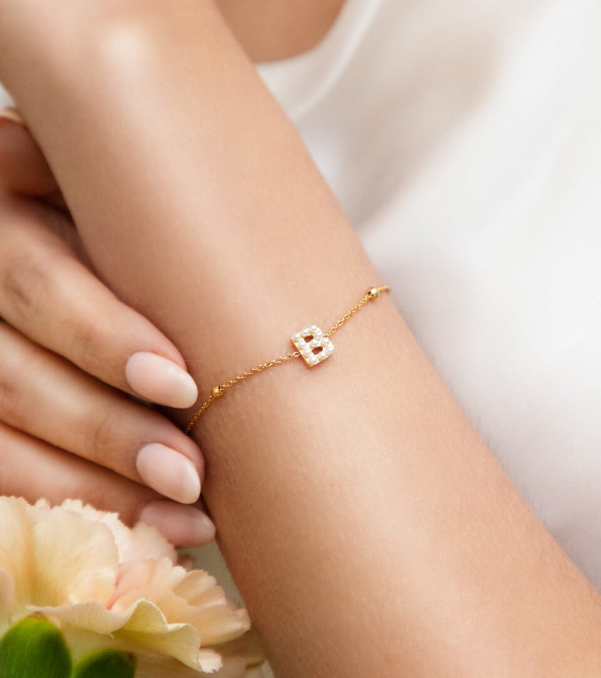 Pearl Mini Initial Bracelet (Gold)