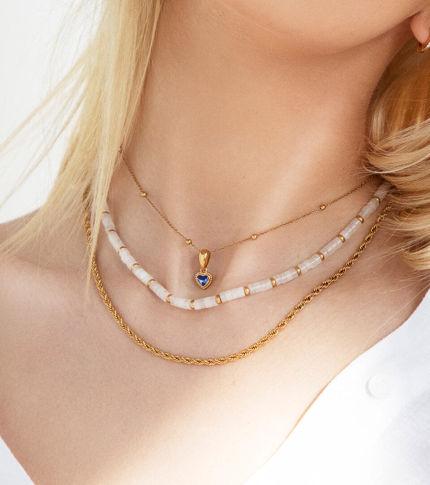 White Quartz Beaded Necklace (Gold)